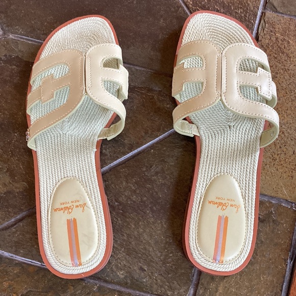 Sam Edelman 8.5 Sandal Flat - Picture 4 of 7